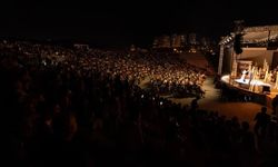 Ebru Yaşar’dan 120 Kişilik Dev Kadroyla İlk Senfoni Performansı