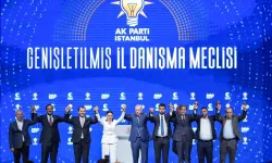 İstanbul'da CHP'li Belediye Başkanları AK Parti'ye Katıldı