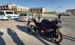 Eskişehir’de Kavşakta Araç ve Motosiklet Çarpıştı
