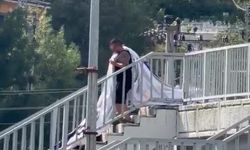Zonguldak’ta Erdoğan Pankartını Söktü, Tutuklandı
