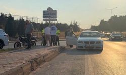 Otomobil ile Motosiklet Çarpıştı
