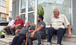 Eskişehirli Usta Kafasında Karpuzla Şov Yapıyor