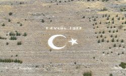 Seyitgazi'nin 104. Kurtuluş Yılında Dev Ay-Yıldız Yenilendi!