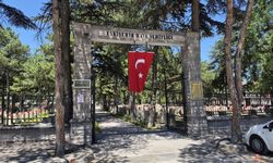 Eskişehir Hava Şehitliği’nde Duygusal Satırlar