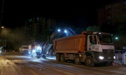 Büyükşehir’den Gece Asfalt Mesaisi: Sevinç Caddesi Yenilendi