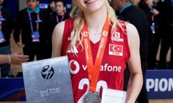 Zeynep Doğa Alpay DSİ Bentspor’un gururu oldu