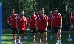 Şapcı oyuncuları yakın takibe aldı!