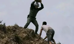 Faslı göçmenlere taşlı müdahale tepki topladı