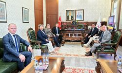 Yeni yönetim Vali Yılmaz’ı ziyaret etti!