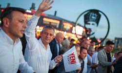 Özgür Özel'den Dil Sürçmesi: “İlk günün günahı olmaz”