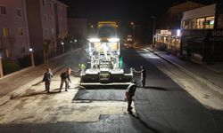 Eskişehir Büyükşehir Ekipleri Gece Boyunca Yol Yenileme Yaptı