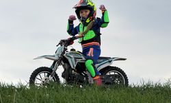 5 Yaşındaki İkra Bisikletten Önce Motosiklete Başladı