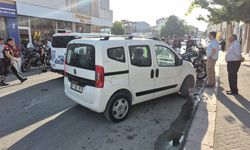 Hafif Ticari Aracın Çarptığı Yunus Polisi Yaralandı
