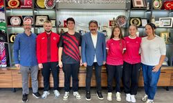 Milli Sporcu Beren Su Ulus Badmintonda Avrupa İkincisi Oldu