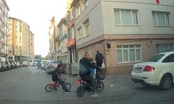 Eskişehir'de Otomobille Kafa Kafaya Geldi