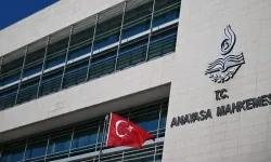 AYM, Yeni Partiye 1 Ay Savunma Süresi Tanıdı