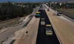 Eskişehir Büyükşehir Belediyesi'nden 100. Yıl Bulvarı'nda Kapsamlı Asfalt Çalışması