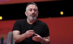 Cem Yılmaz’dan Flaş Karar