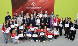 Eskişehir Teknik Üniversitesi EsTekFest ile bilimi gençlerle buluşturdu