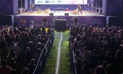 Eskişehir’de Pinhani ve Mor ve Ötesi Rüzgarı