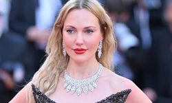Meryem Uzerli Otelde Muhteşem Yüzyıl İzleyen Hayranına Sürpriz Yaptı