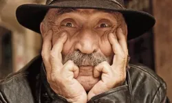 Tuncel Kurtiz kimdir? İşte usta sanatçının yaşam öyküsü