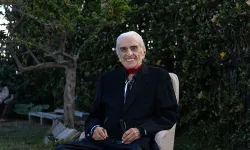 Türk müziğinde yasa boğan kayıp: Efsane sanatçı Alpay vefat etti!