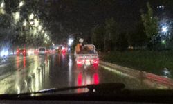 Yağmura da Tehlikeye de Aldırmadılar: Eskişehir Çevre Yolunda Kaza Geliyorum Dedi!