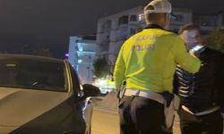 Alkollü yakalanan sürücünün parfüm savunması şaşırttı