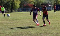 Eskişehir'de belediye çalışanları futbol turnuvasında ter döküyor