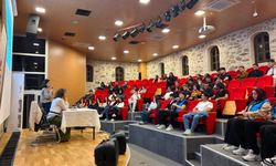 Eskişehir Osman Efendi Yurdunda Öğrencilere Kur’an-ı Kerim Eğitimi Veriliyor