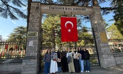 Eskişehir’e Yeni Gelen Gençler Şehri Keşfetti: "Gelin Tanış Olalım" Etkinliğine Büyük İlgi!