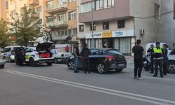 Eskişehir'de otomobile arkadan çarpan 16 yaşındaki motosikletli yaralandı!