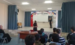 İnönü'de Öğrenci ve Velilere Dijital Bağımlılık Eğitimi