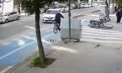 Eskişehirde Manevra Yapan Araç Bisikletliye Çarptı