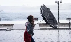 Meteoroloji'den Fırtına ve Sağanak Uyarısı: 13 İle Sarı Kod