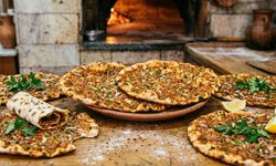 Evde Lokanta Usulü Lahmacun Tarifi: Çıtır Çıtır Lezzet