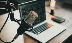 Radyo ve Podcast Yayıncılığının İlişkisi Değerlendirildi