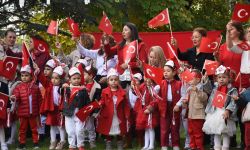 Anadolu Üniversitesi Kreşinde 29 Ekim Coşkusu