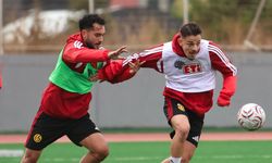 Eskişehirspor Etimesgut Maçına Taktik Çalışıyor