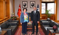 Eskişehir Akademisinde Güç Birliği: Rektör Prof. Dr. Emine Gümüşsoy'dan Anlamlı Ziyaret!