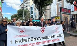 Eskişehir’de Dünya Yaşlılar Günü coşkusu: Hamamyolu’nda anlamlı yürüyüş