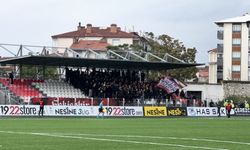 Eskişehirspor taraftarı Akşehir'de takımı yalnız bırakmadı