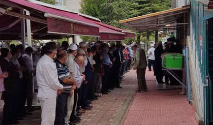 Aşı yaptırmayan vaiz hayatını kaybetti