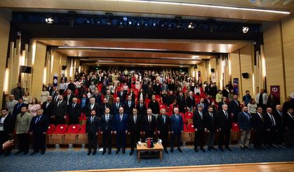 “Anadolu Üniversitesi Yapay Zekâ Zirvesi” yoğun katılımla düzenlendi