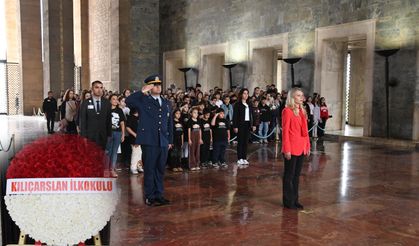 Minikler Anıtkabir’i ziyaret etti