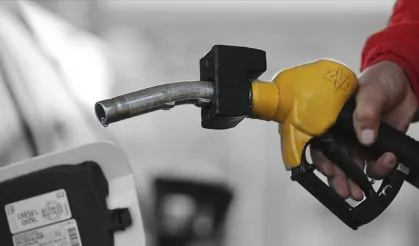 Sürücülere Kötü Haber: Benzine 10 TL’yi Aşan Dev Zam Kapıda!
