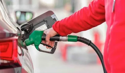 Sürücülerin Dikkatine: Motorine Yeni Zam Yolda!