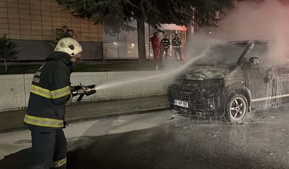 Eskişehir’de seyir halindeki minibüste yangın çıktı