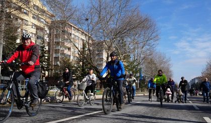 Eskişehir’de "Arabasız Pazar" Heyecanı